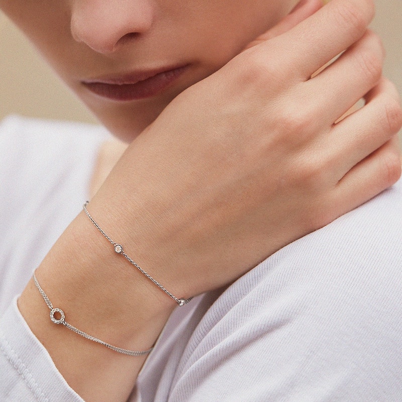 Timeless Charm and Elegance of White Gold Bracelets for Women
