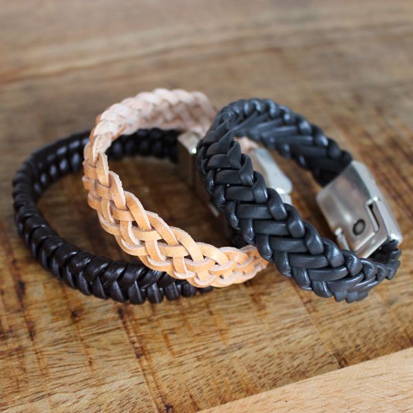 A Step-by-Step Crafting Guide to How to Make Leather Bracelets